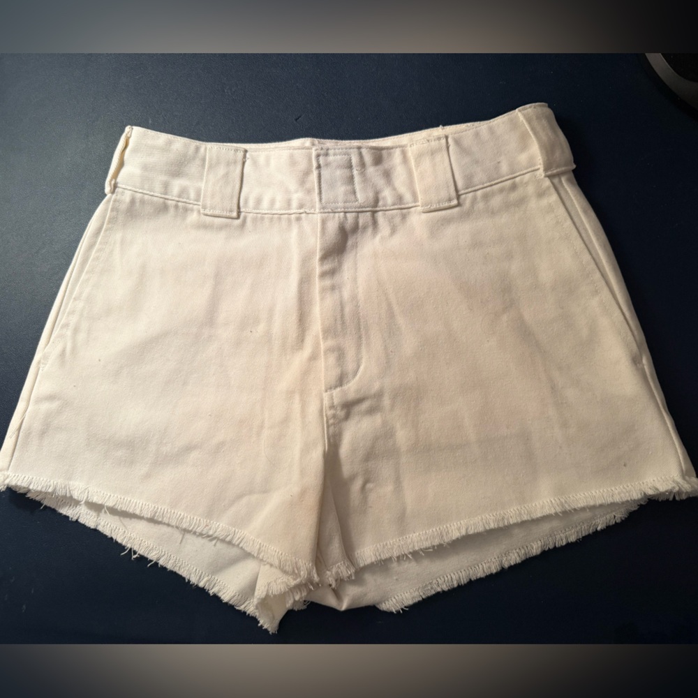 Dickies white shorts size 26